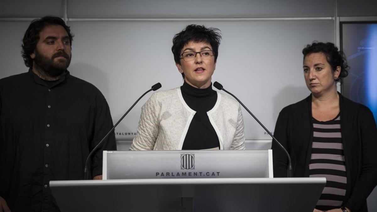 Los diputados del PSC Ferran Pedret, Eva Granados y Alicia romero, en en Parlament.