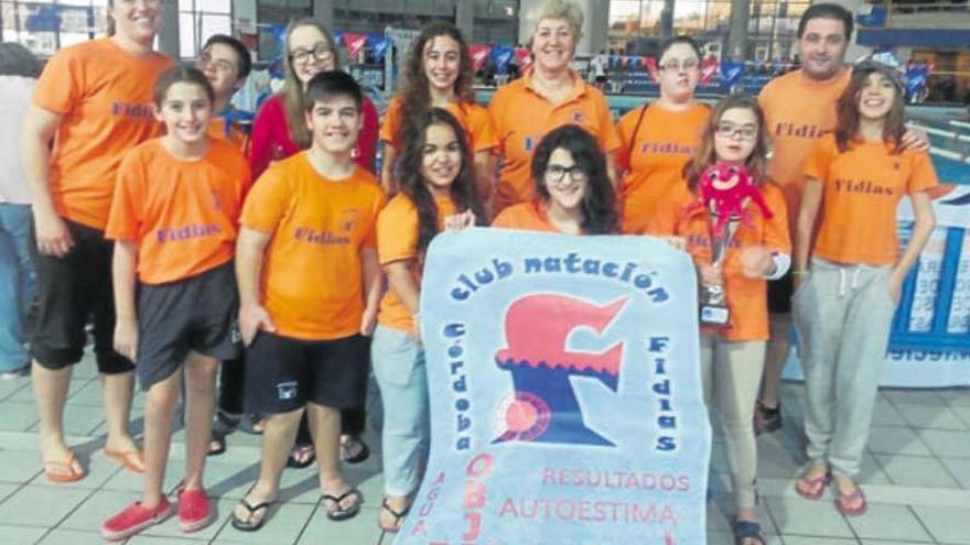 El club Fidias consigue la tercera posición en las piscinas Parquesol