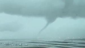 VÍDEO | Vist un tornado a l’aeroport de Barcelona