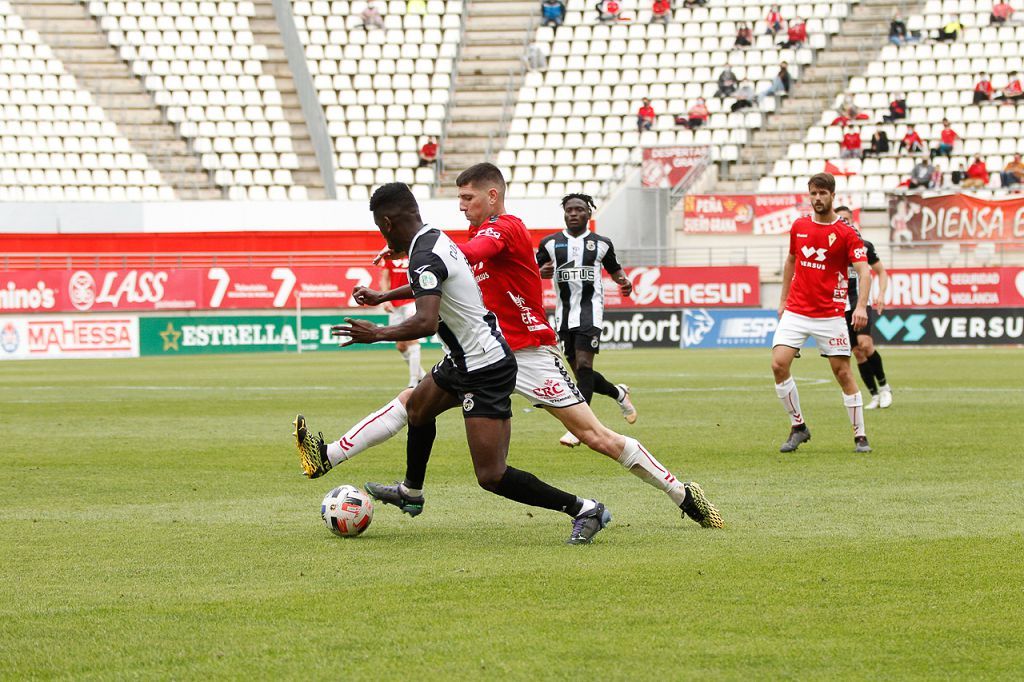 El Real Murcia no levanta cabeza (0-0)