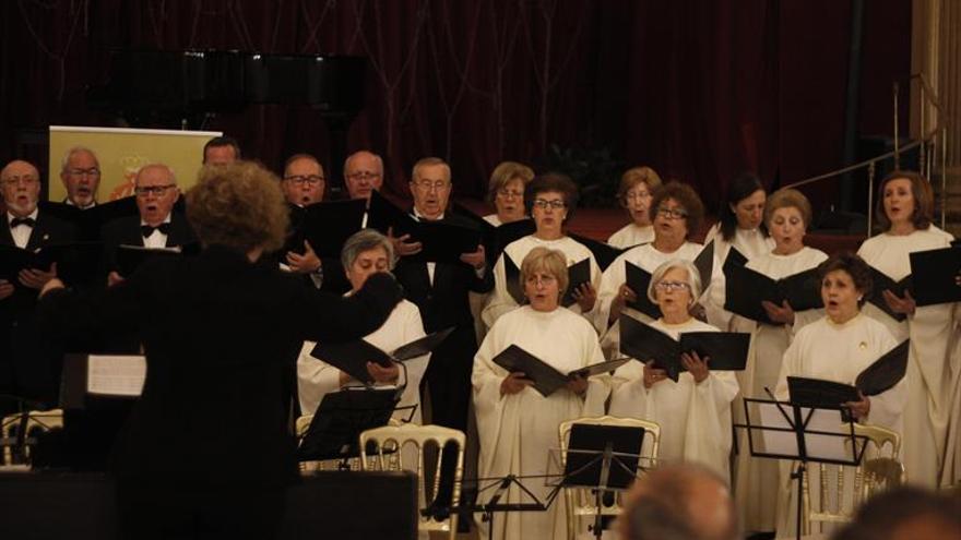 Concierto lírico solidario en el Real Círculo de la Amistad