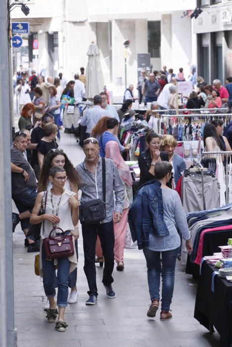 Massiva macrobotiga al carrer al centre de Girona