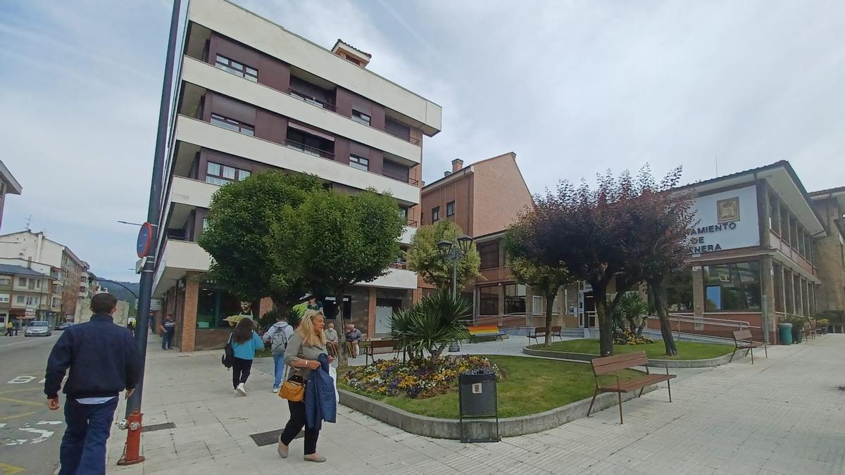 Zona de la plaza del Ayuntamiento de Llanera