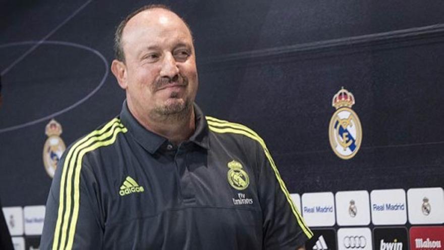 Benítez: &quot;En este momento no buscamos ningún nueve&quot;