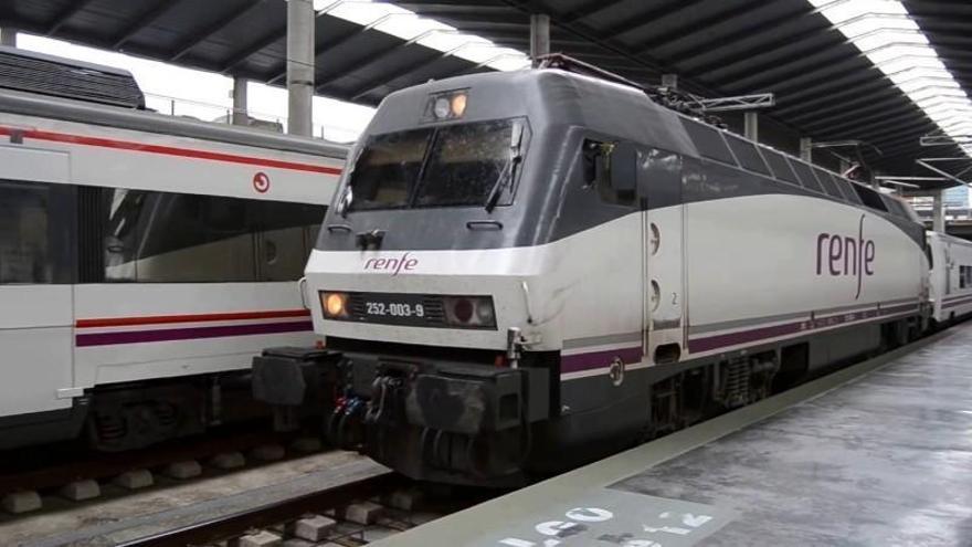 Los trenes entre Jaén y Cádiz tendrán un transbordo por carretera entre Villa del Río y Andújar