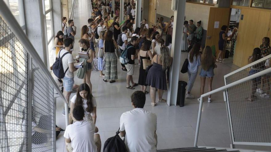 500 docentes de Baleares reclaman que los opositores puedan escoger plaza primeros