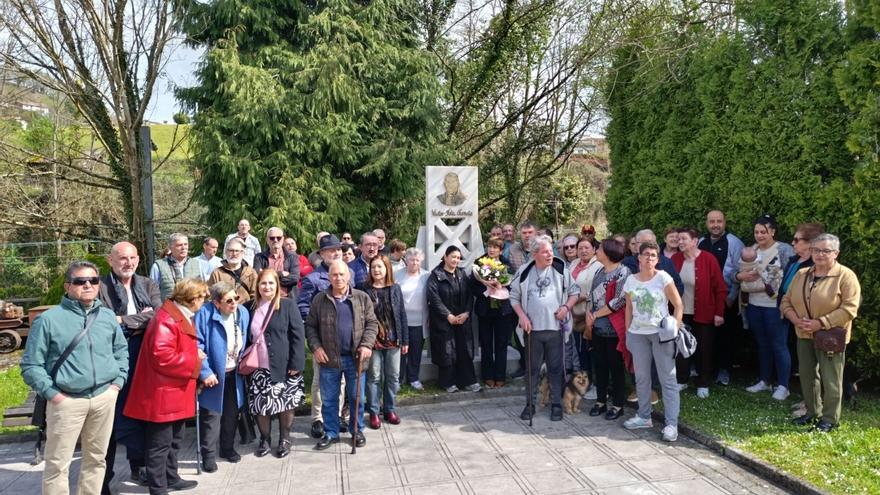 El líder vecinal Víctor Fernández, &quot;el de La Malpica&quot;, eterno en Carbayín: &quot;Siempre le recordaremos&quot;