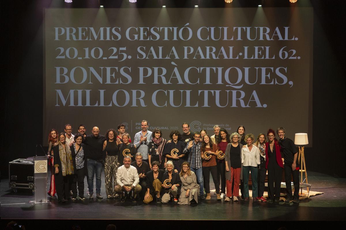 La fotografia de família dels guardonats.