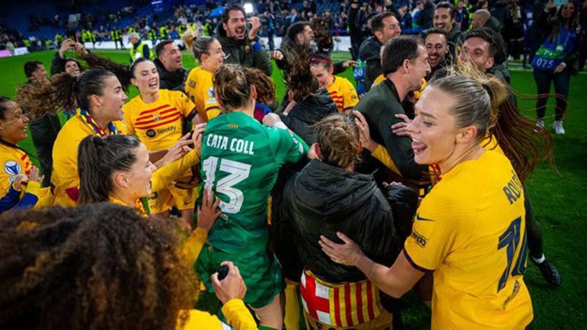 Rolfö, Cata Coll y Patri Guijarro, felices tras pasar a la final de la Champions