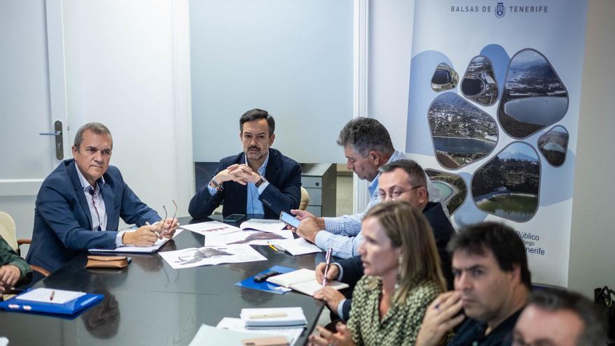 Reunión de los responsables del Cabildo con los representantes de la agricultura y la ganadería de Tenerife sobre medidas para combatir la sequía