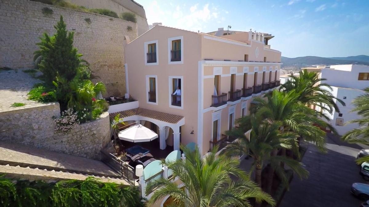 Das Hotel Mirador de Dalt Vila auf Ibiza.