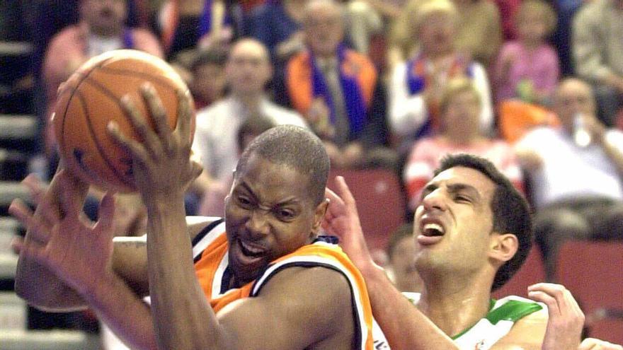 Vídeo: Así recuerda la ACB a Bernard Hopkins con el Valencia Basket
