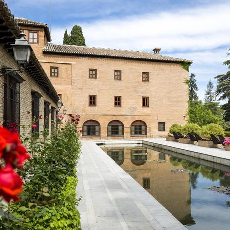 El Parador desconocido más bonito de España: un palacio nazarí en el corazón de Andalucía