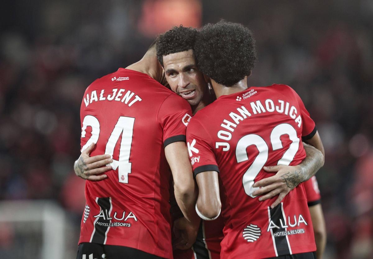 El Mallorca ha vencido al Elche (3-1) en el último partido de 2025 en Son Moix