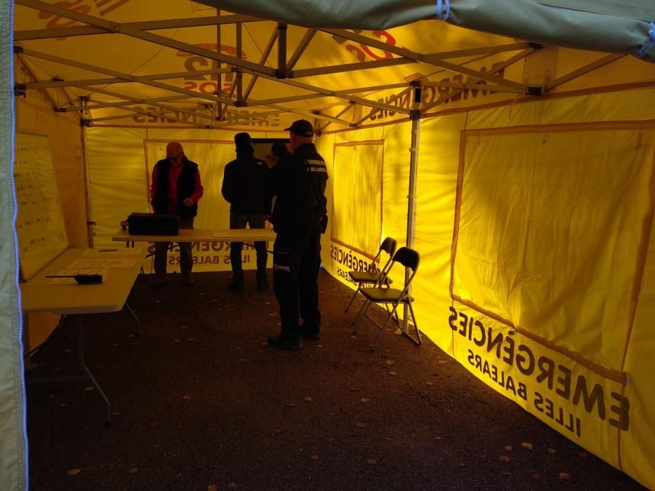 Cuarenta voluntarios se suman a las labores de búsqueda del barranquista desaparecido en Sóller