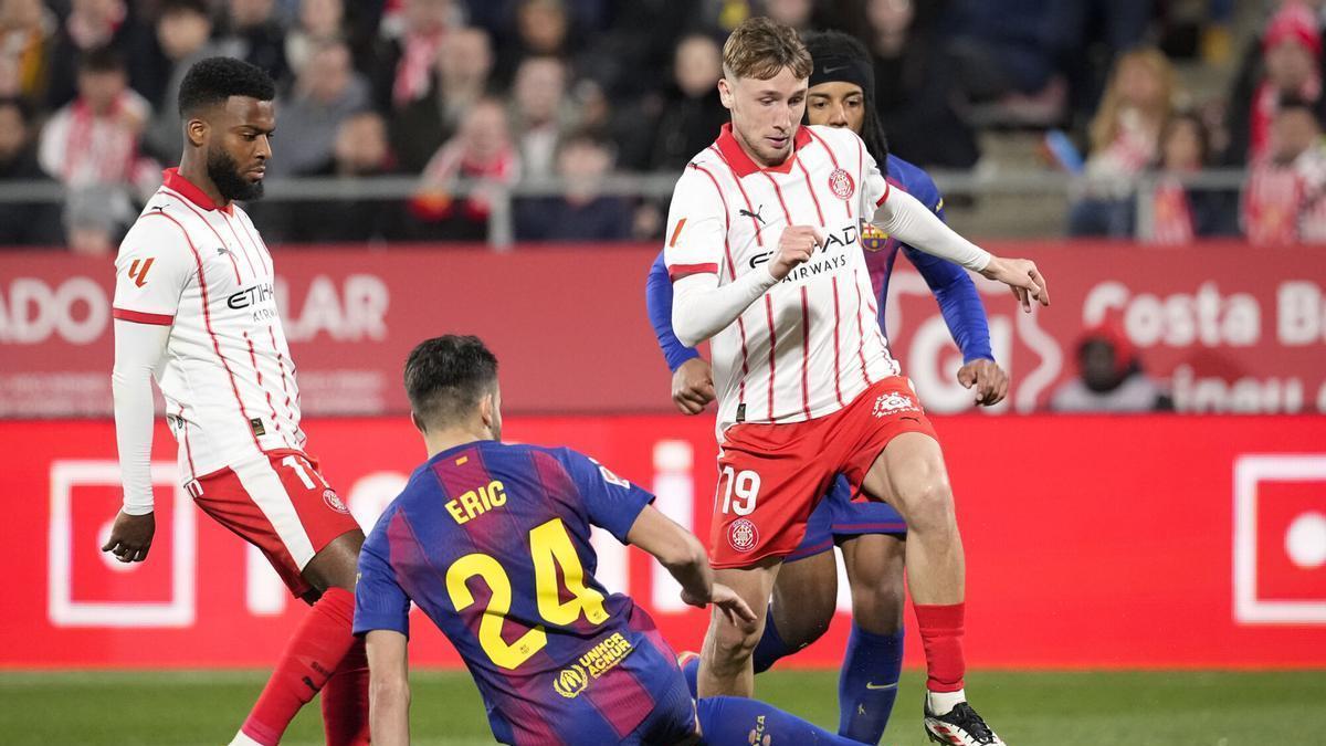 Alivio en el Barça por el estado de Eric Garcia