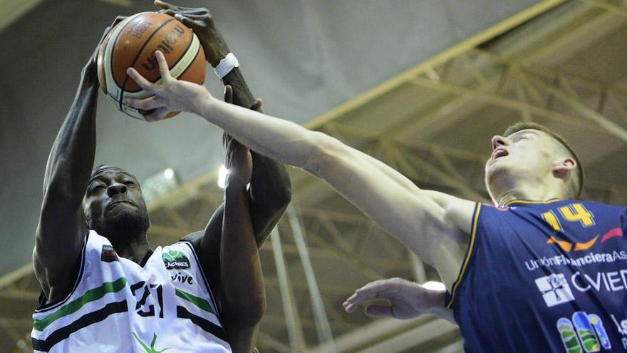 Un mal Oviedo Baloncesto cae (78-83) ante el Cáceres en Pumarín