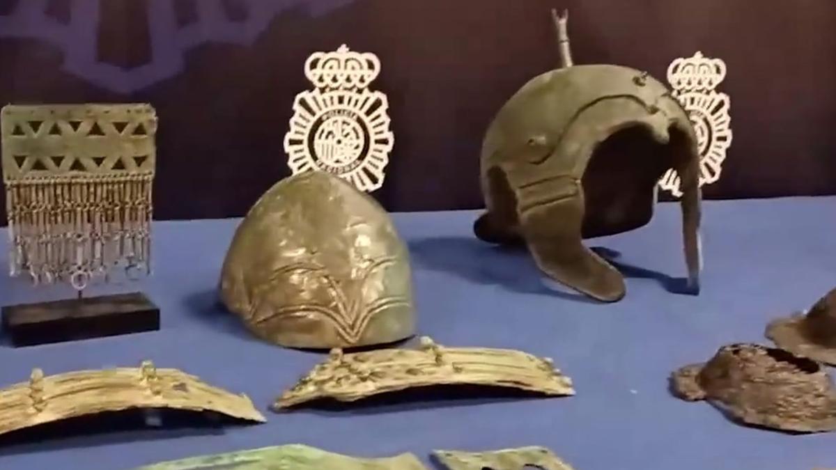 Efectivos de la Policía Nacional han recuperado 37 relevantes piezas arqueológicas de origen ilícito