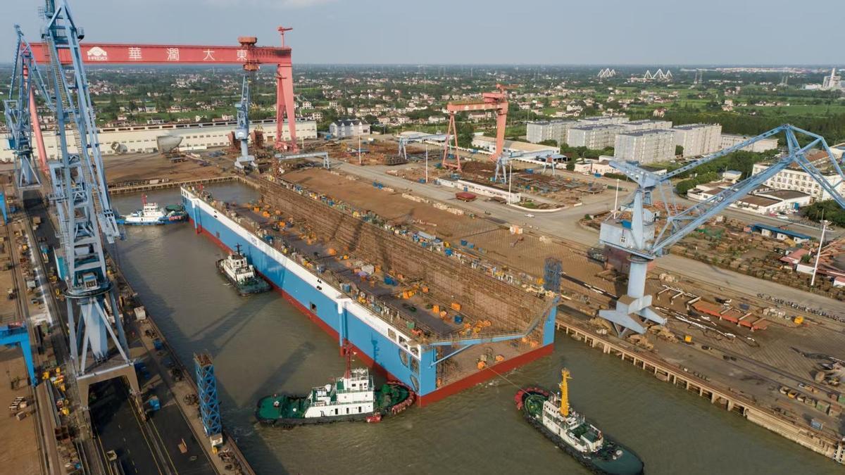 Construcción en China del dique flotante que se instalará en el Puerto de Santa Cruz de Tenerife.