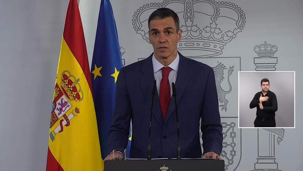 Captura de pantalla del president espanyol, Pedro Sánchez, en la seva declaració institucional a la Moncloa.