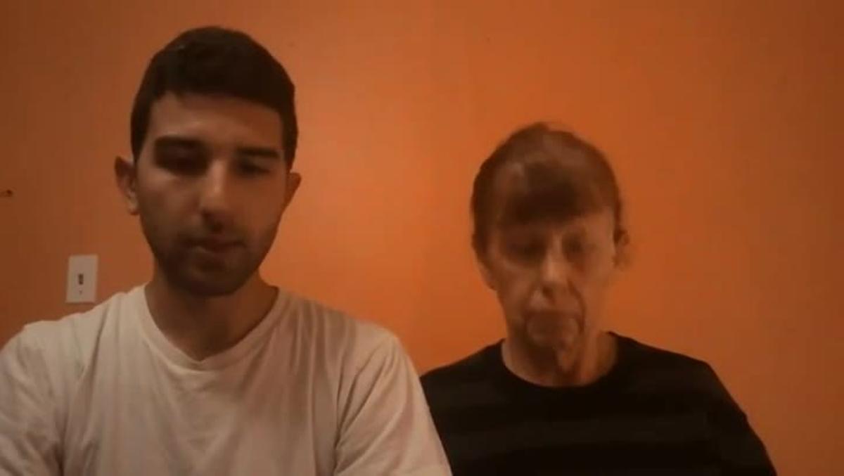 El germà i la mare de Luke Somers demanen clemència en un vídeo.