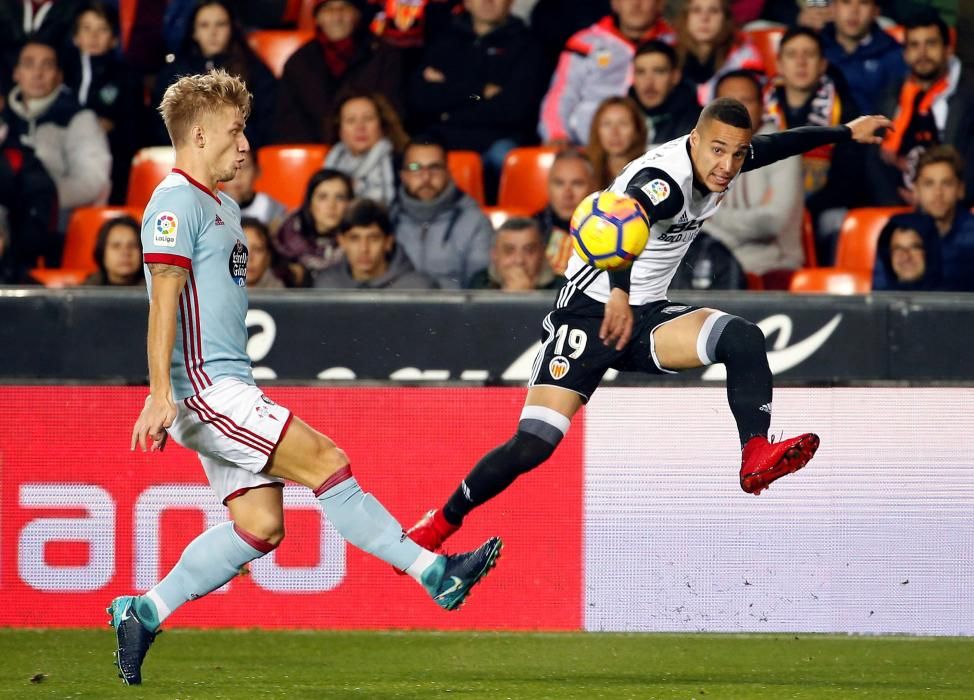 Las imágenes de la derrota del equipo celeste en Mestalla.