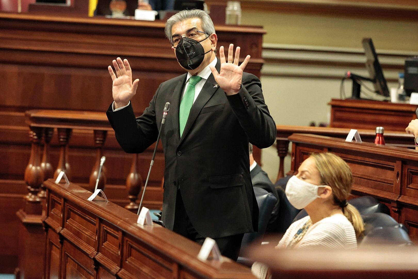 Pleno en el Parlamento de Canarias (23/02/21)