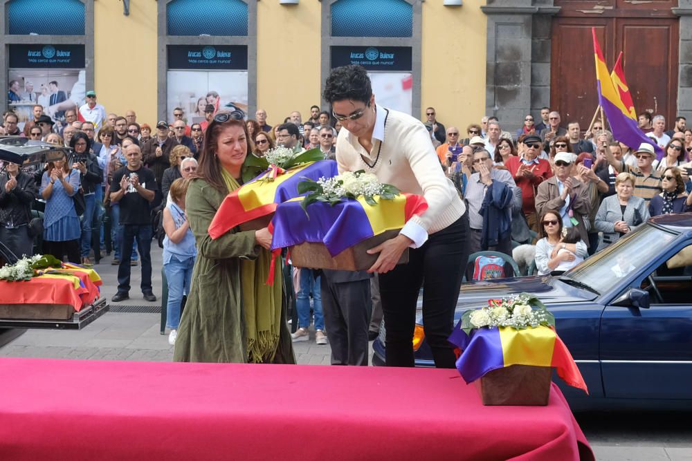 ARUCAS. Entierro de los restos encontrados en el Pozo de Tenoya.  | 24/03/2019 | Fotógrafo: José Carlos Guerra