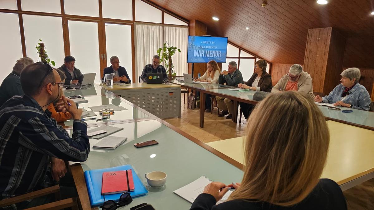 Comité de Seguimiento del Mar Menor, este viernes en el Ayuntamiento de Los Alcázares.