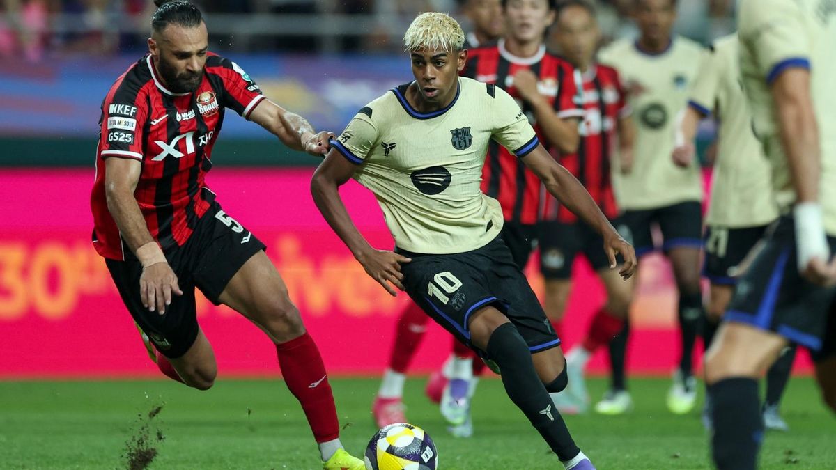 Lamine superstar: clave en el primero, marcó el segundo y coronó con el tercero