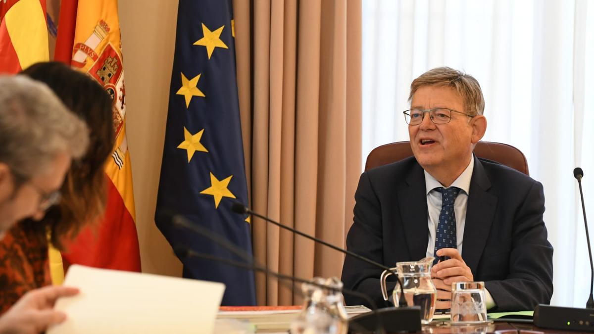 Ximo Puig, durante el la reunión del pleno del Consell celebrado este viernes en Castelló