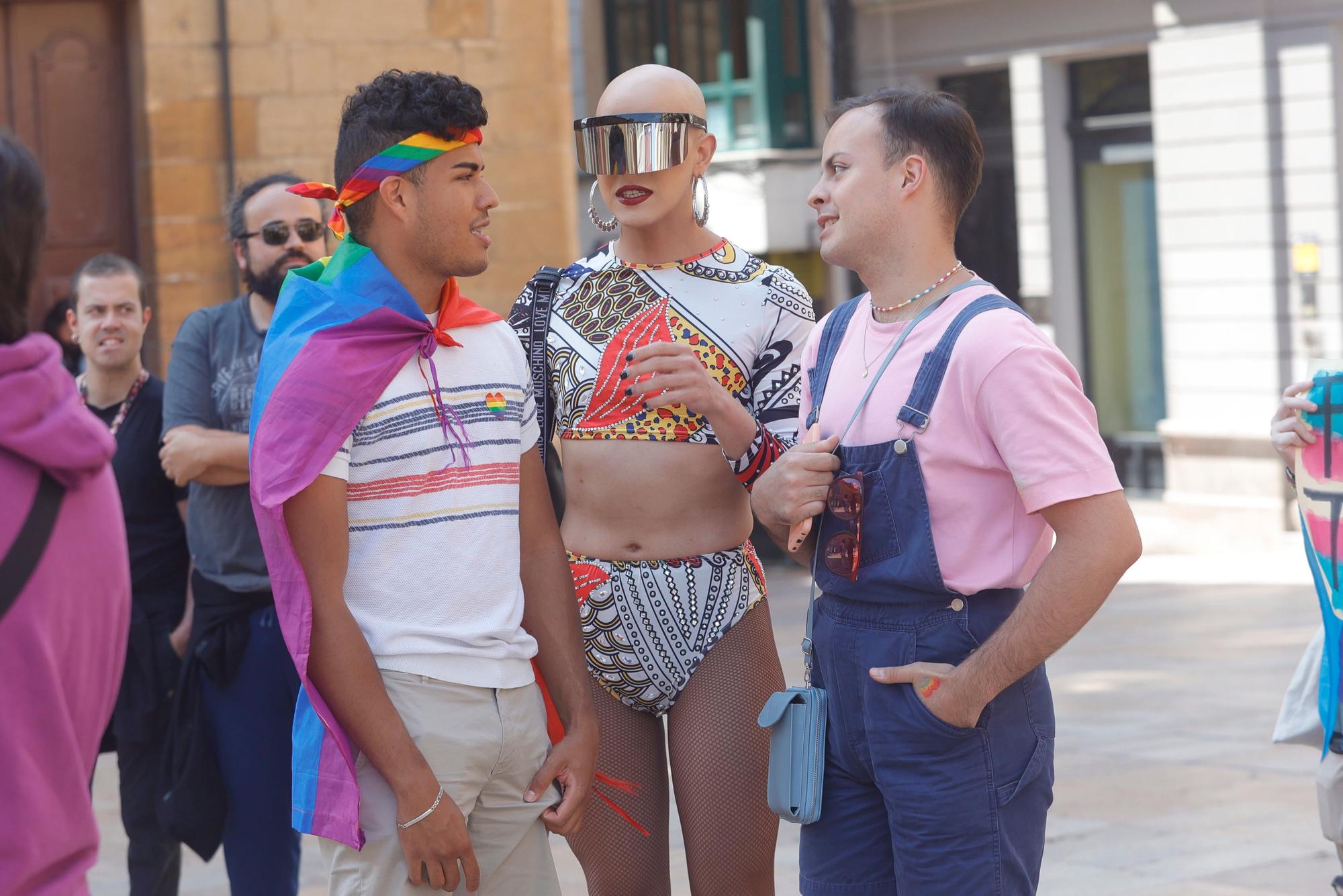 En imágenes: Así se vivió el Día del Orgullo en Oviedo