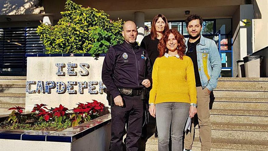 El IES Capdepera estrena policía tutor