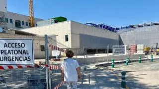 El Hospital Vega Baja establece un acceso peatonal provisional a las áreas de Urgencias y Rehabilitación
