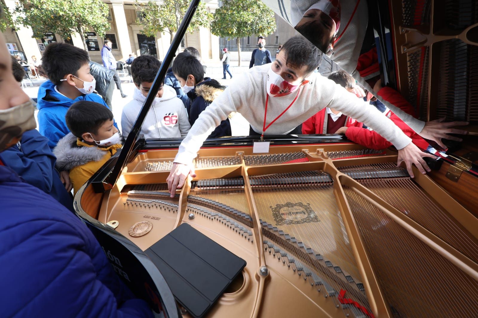 Zaragoza se llena de pianos