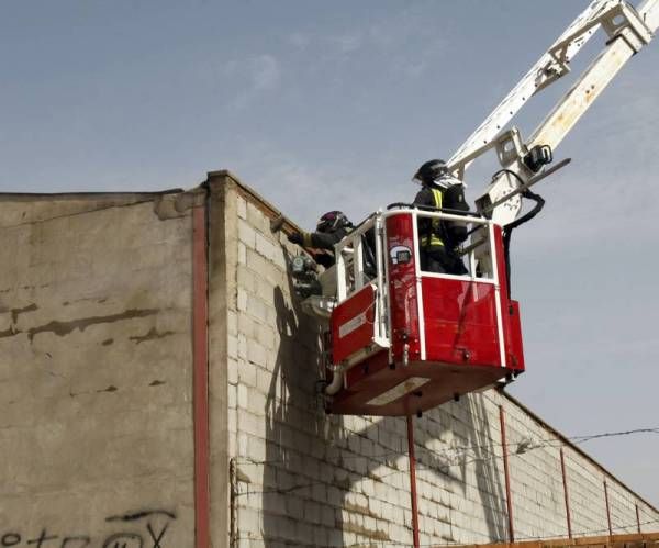 Incendio en una fábrica de Miralbueno