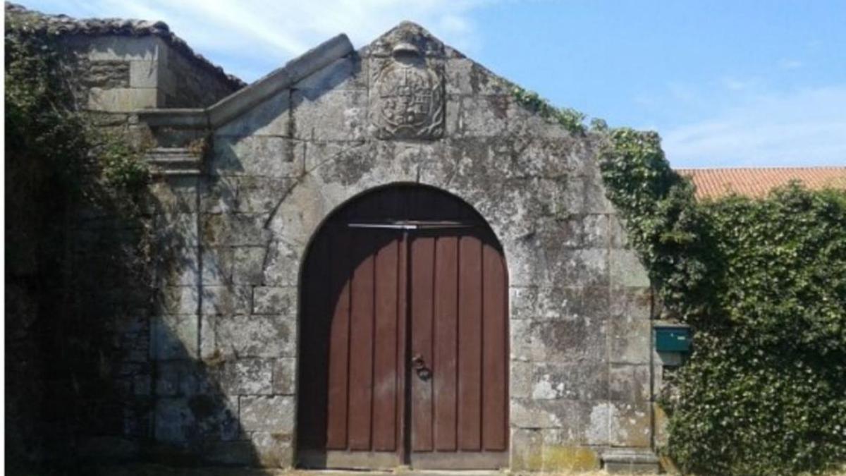 Puerta de entrada al Pazo de Barcia. |   // A.V.N.