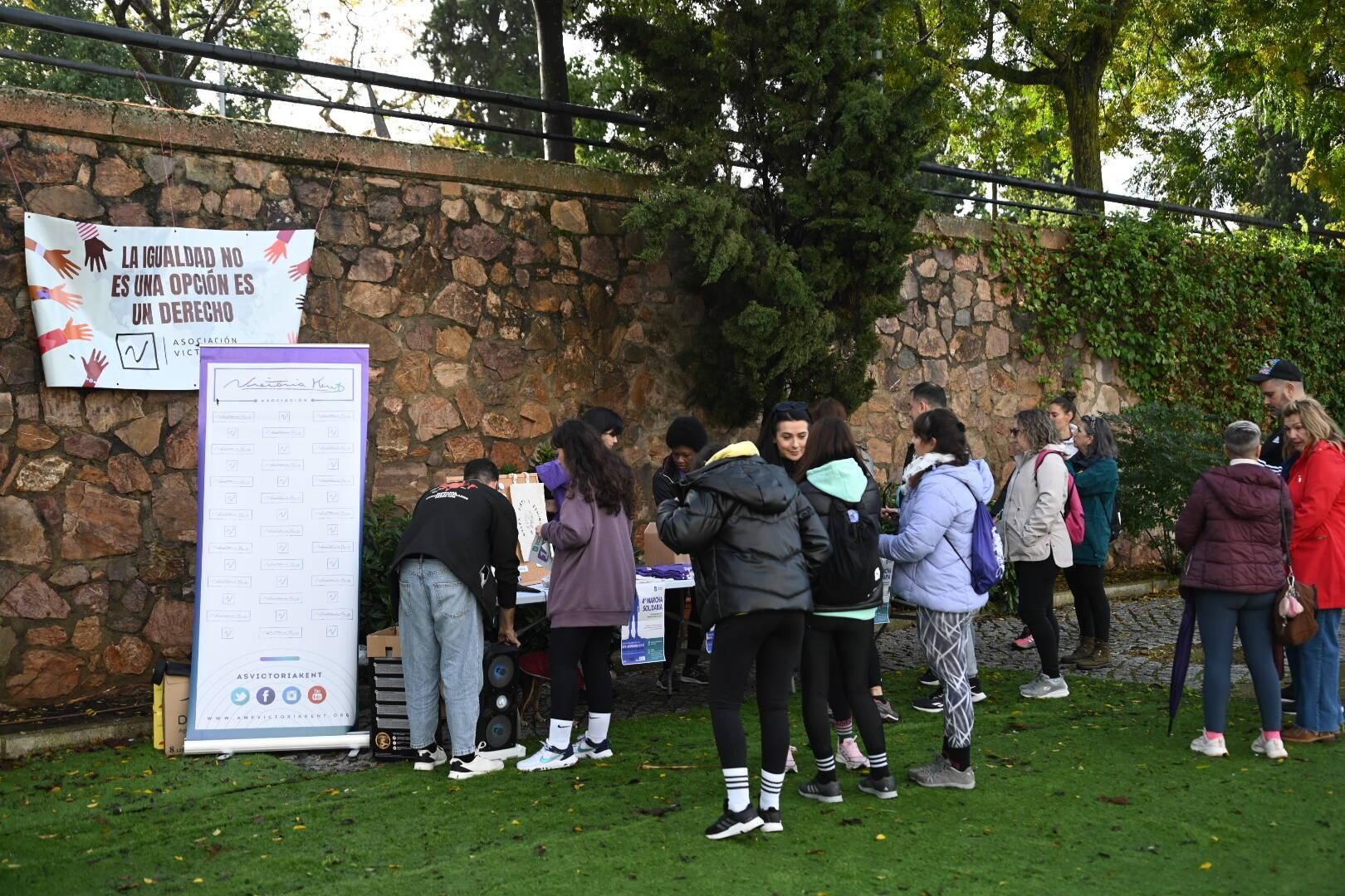 4ª Marcha ‘Badajoz en marcha, por ellas’ de la Asociación Victoria Kent en Badajoz