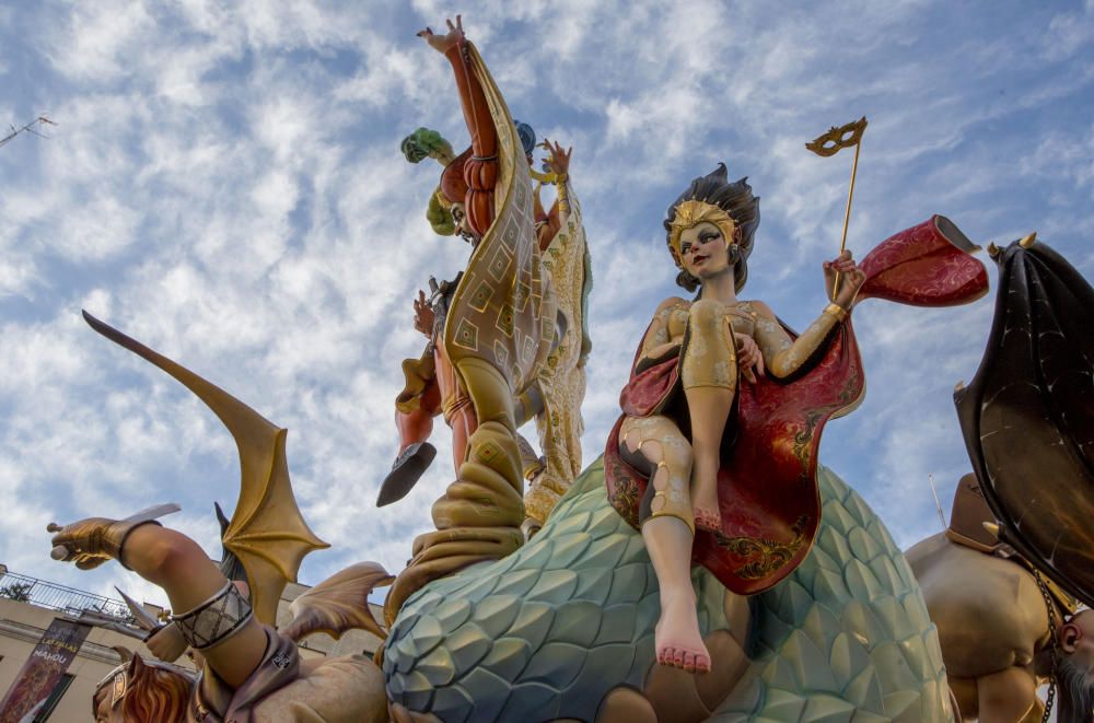 Falla Plaza del Pilar