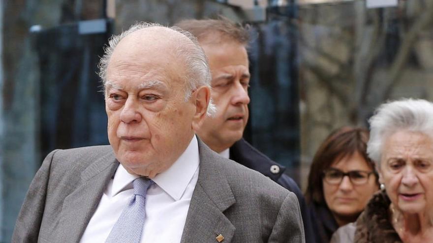 L&#039;expresident de la Generalitat Jordi Pujol i la seva esposa, Marta Ferrusola en una imatge d&#039;arxiu