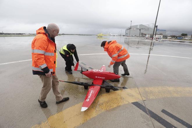 El aeropuerto de Palma acoge una demostración del vuelo de un dron que transporta órganos o sangre entre islas