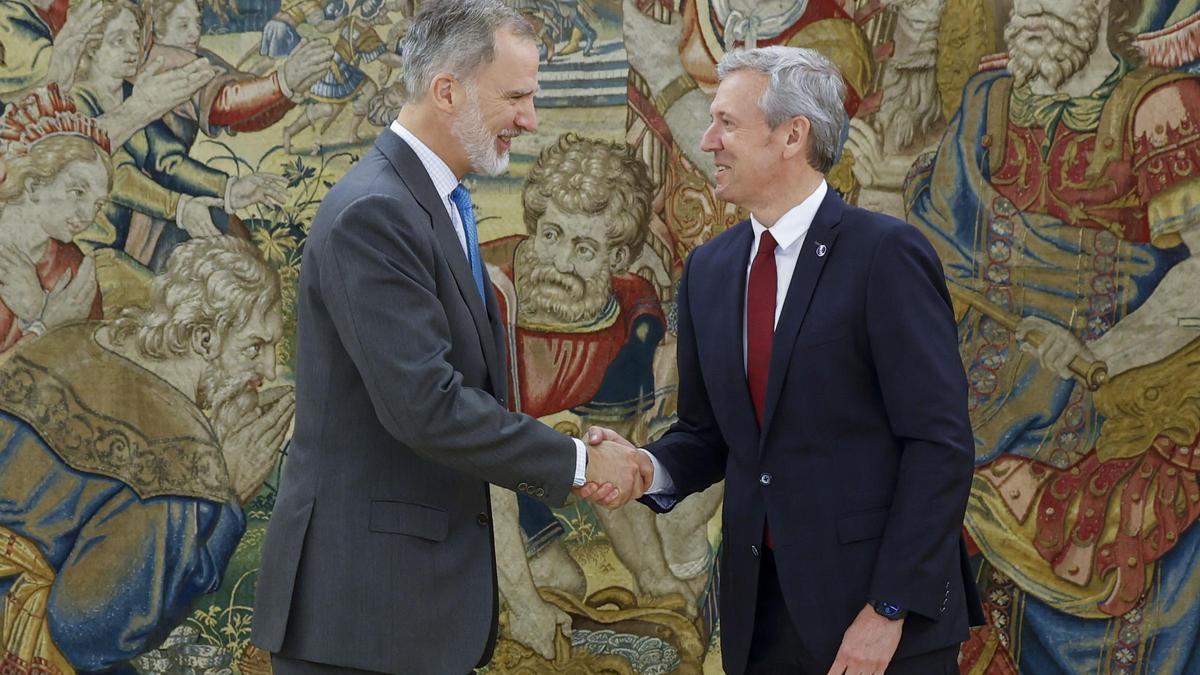 El rey recibe en Zarzuela a Alfonso Rueda tras su toma de posesión como presidente gallego