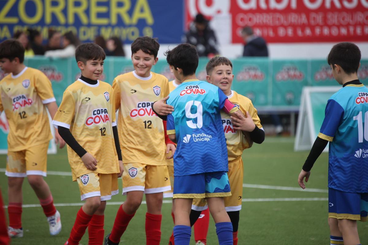 Uno de los partidos disputados durante la Copa COVAP.
