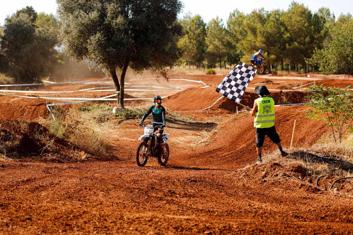 Motocross para valientes en Santa Eulària