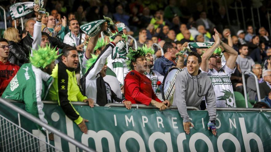 Aficionados del Elche.