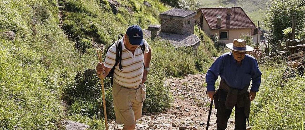 Los vecinos piden aprobar el plan gestor de las Ubiñas tras cuatro años de espera