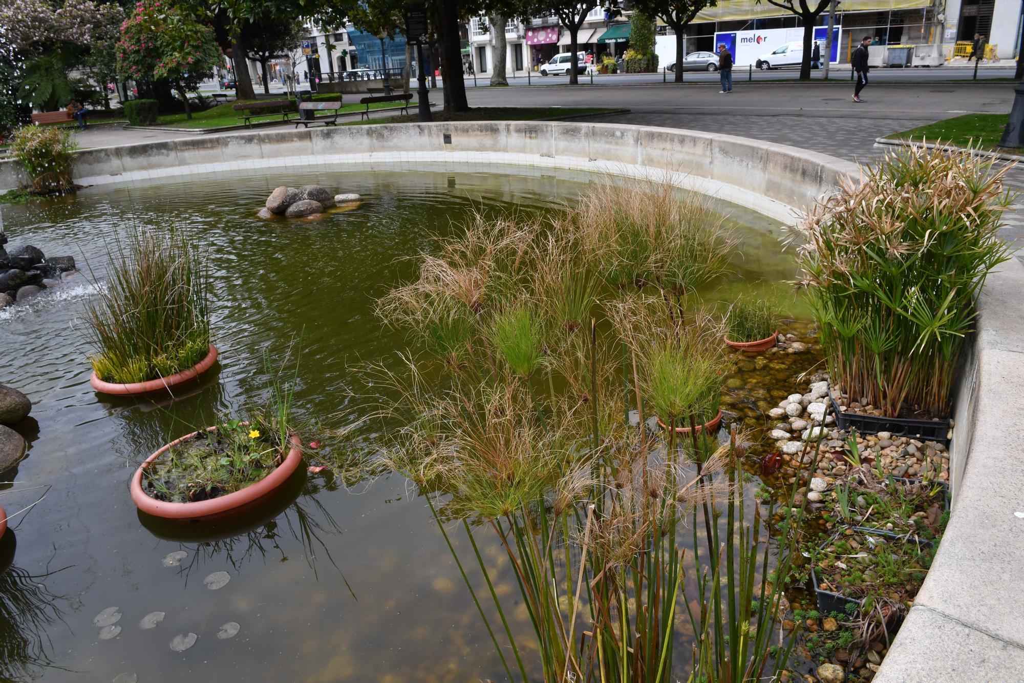 Quejas en Eirís por el estado del parque y la fuente en los jardines