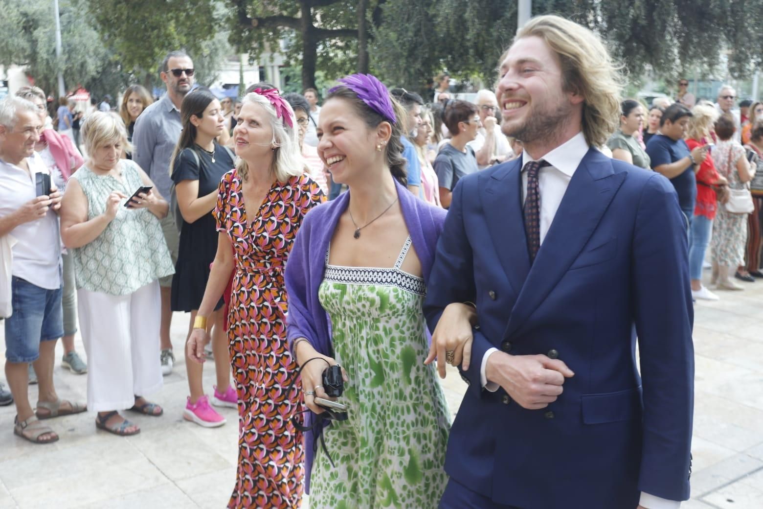 Así ha sido la llegada de los invitados a la boda real en València