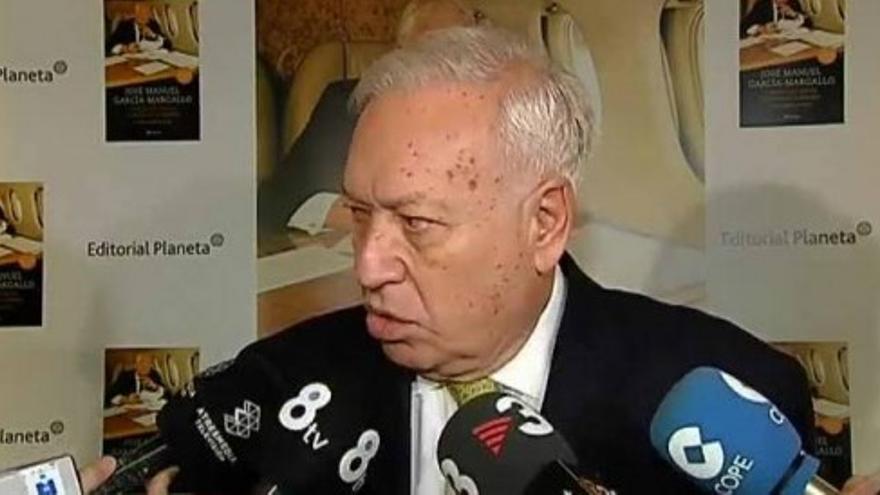 Margallo: “Está bien manifestarse, pero las operaciones militares son necesarias”