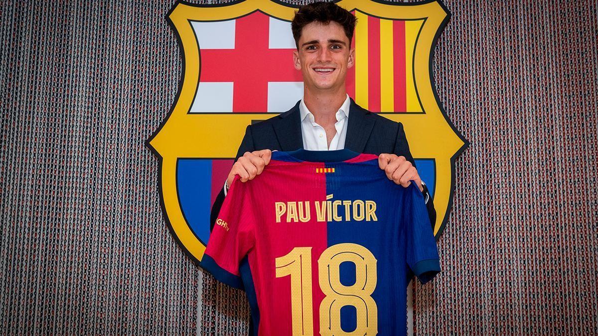 Pau Víctor, presentado como futbolista del primer equipo